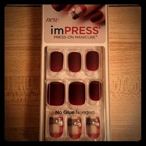 Impress Press-on Manicure